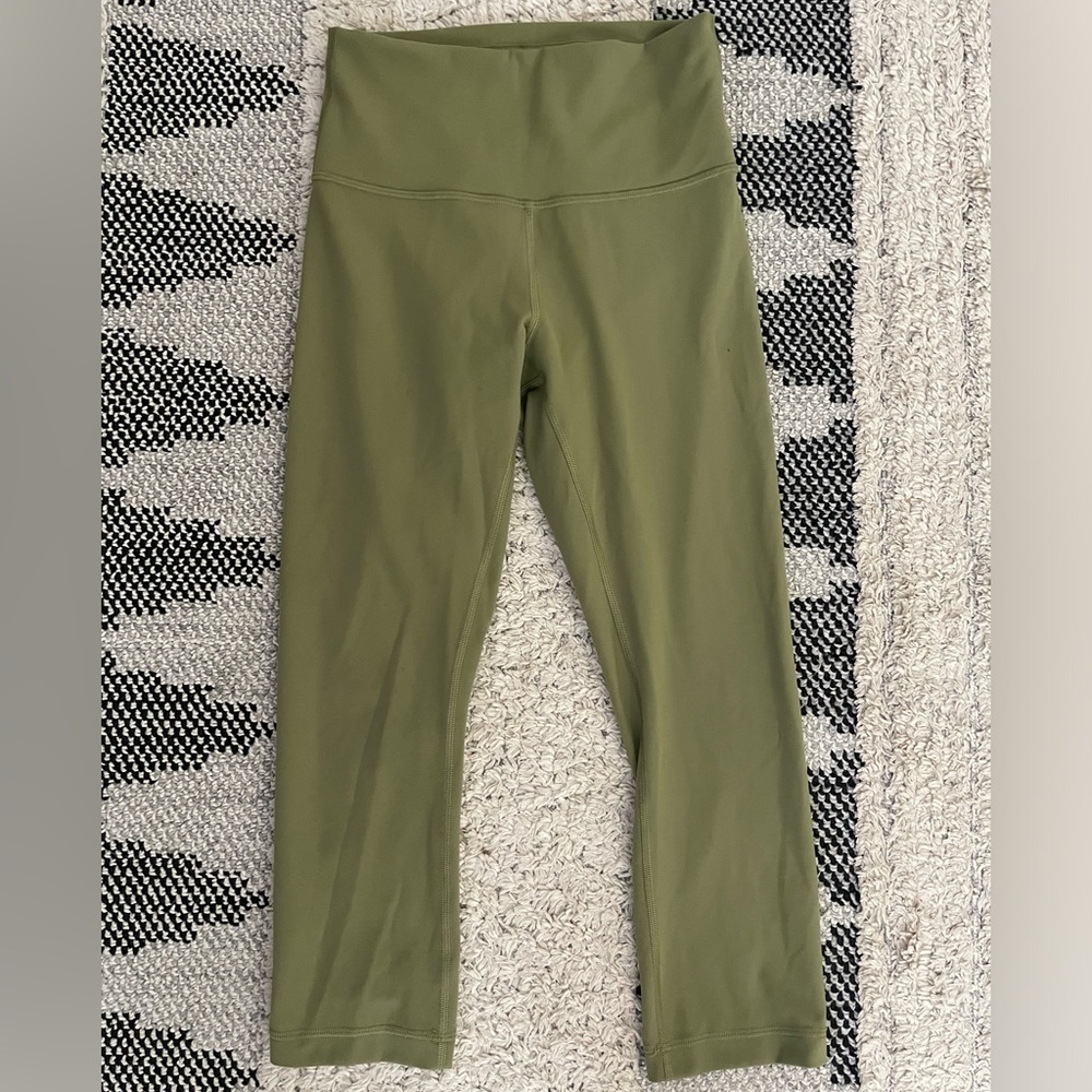 Lululemon Wunder Train Leggings 21”